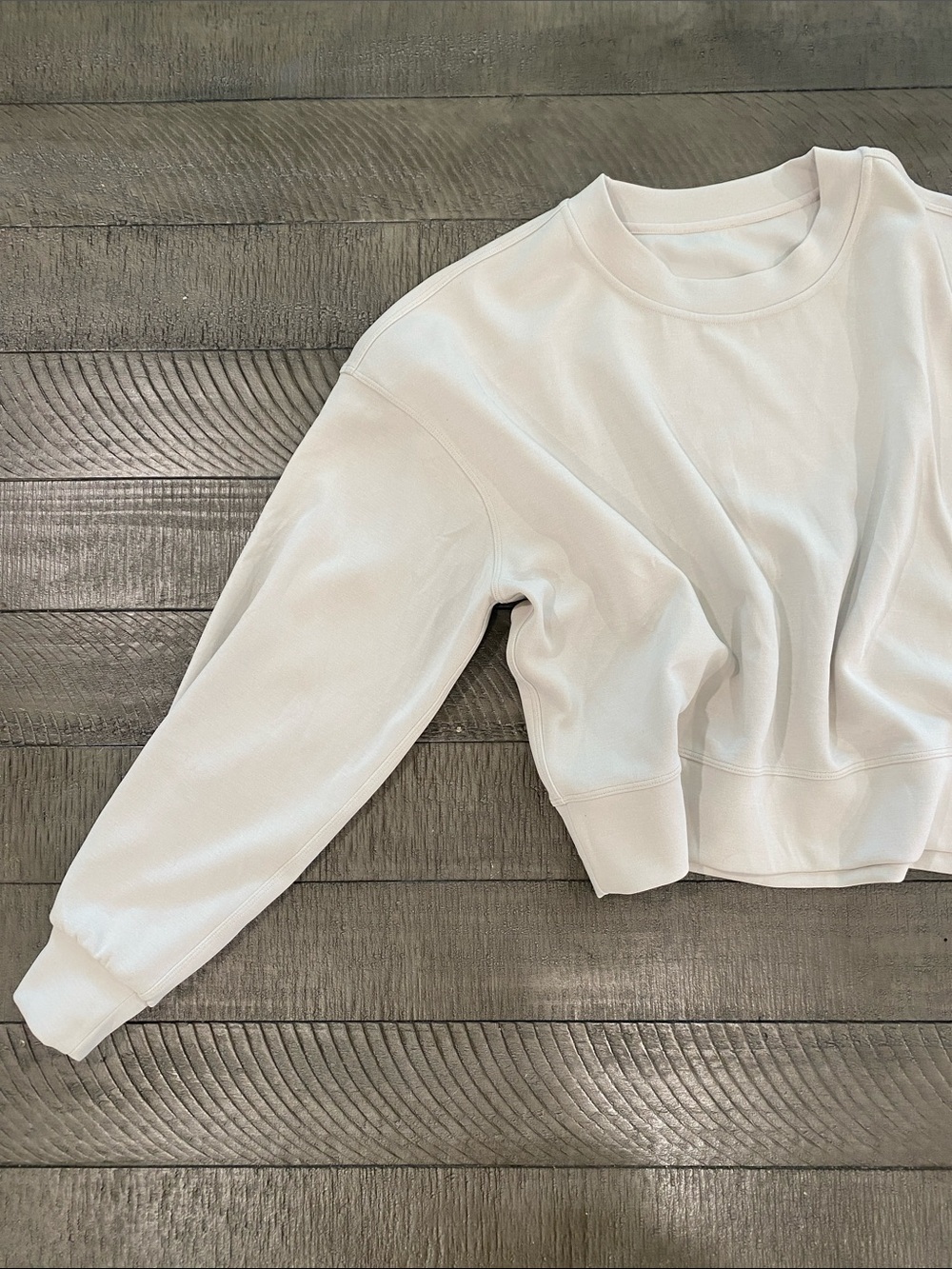 Classic Cream Crewneck Sweatshirt - Women's Top Lululemon Size 6